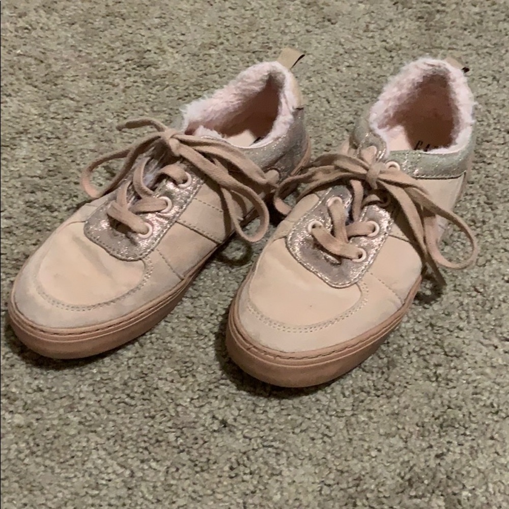 Kids gap pink sneakers